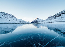 政府工作报告提出，加快重塑足球青训体系