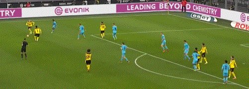 亚博游戏官网-【德甲】哈兰德双响破纪录 布兰特2助攻 多特3比0胜